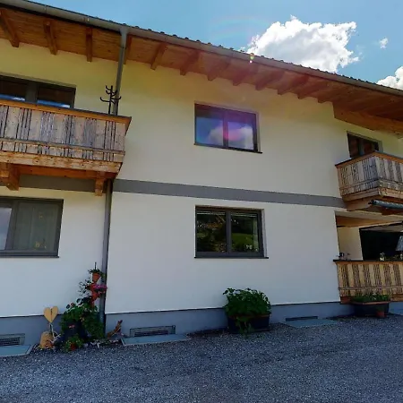 Tatil Evi Idyllic In With Garden