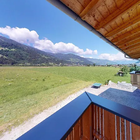 Tatil Evi Idyllic In With Garden